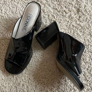 Genuine y2k shiny black mule heels